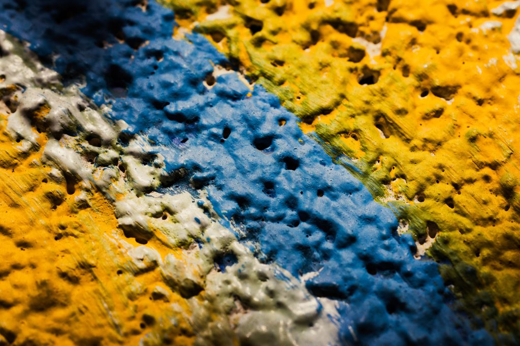 Peinture mat ou velours : laquelle choisir selon la pièce ?